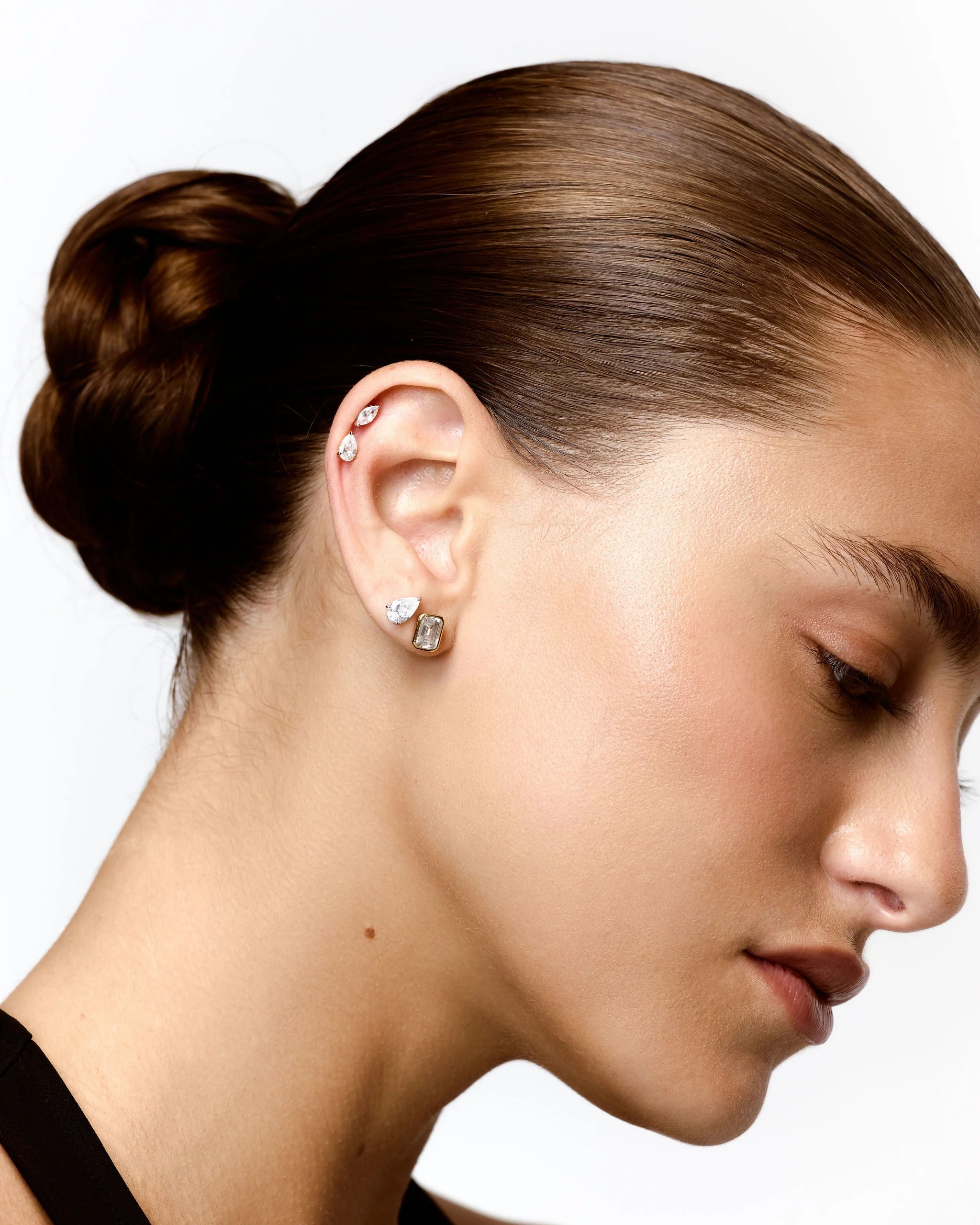 Marquise Claw Cartilage Earring - Image 3