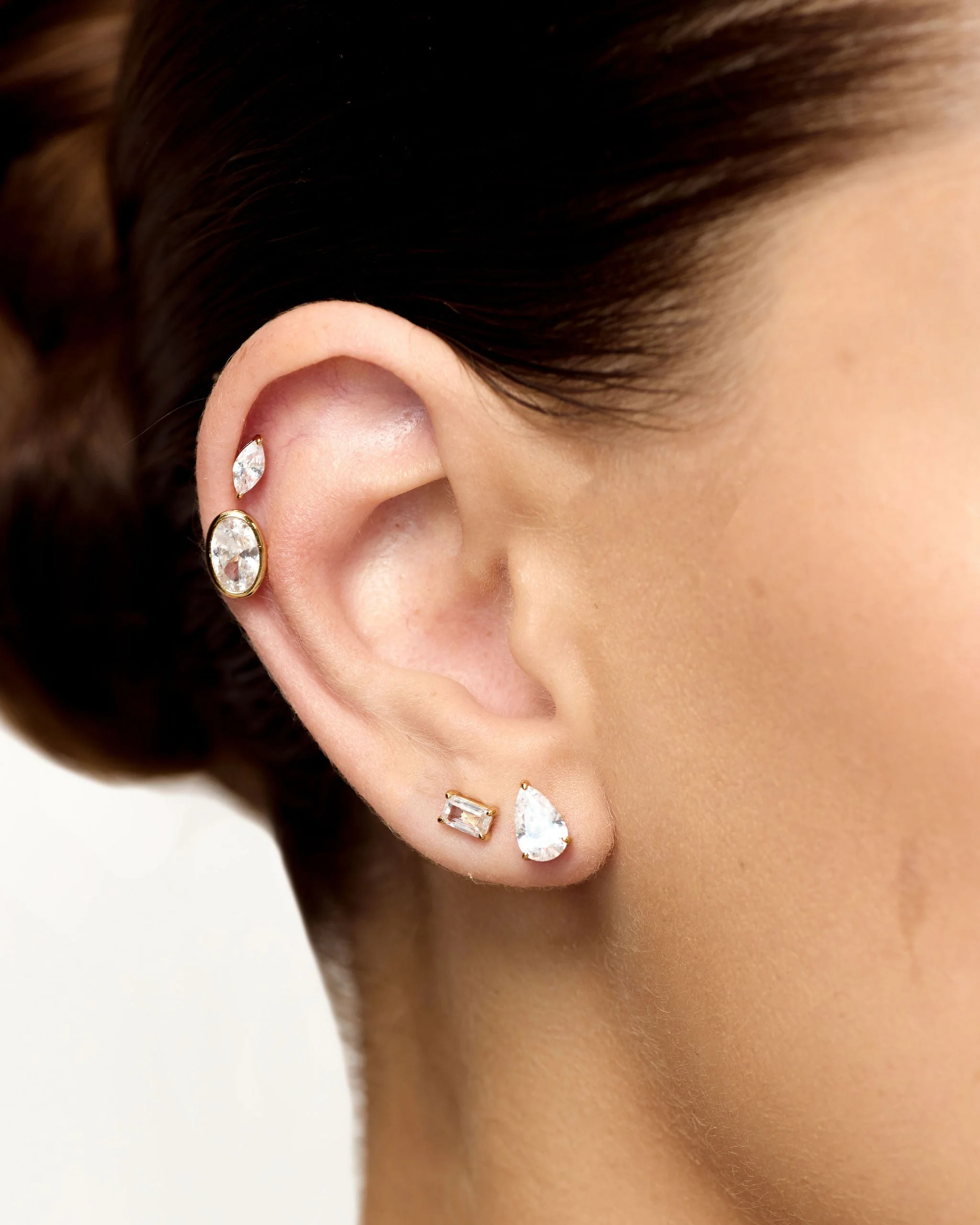 Marquise Claw Cartilage Earring - Image 4