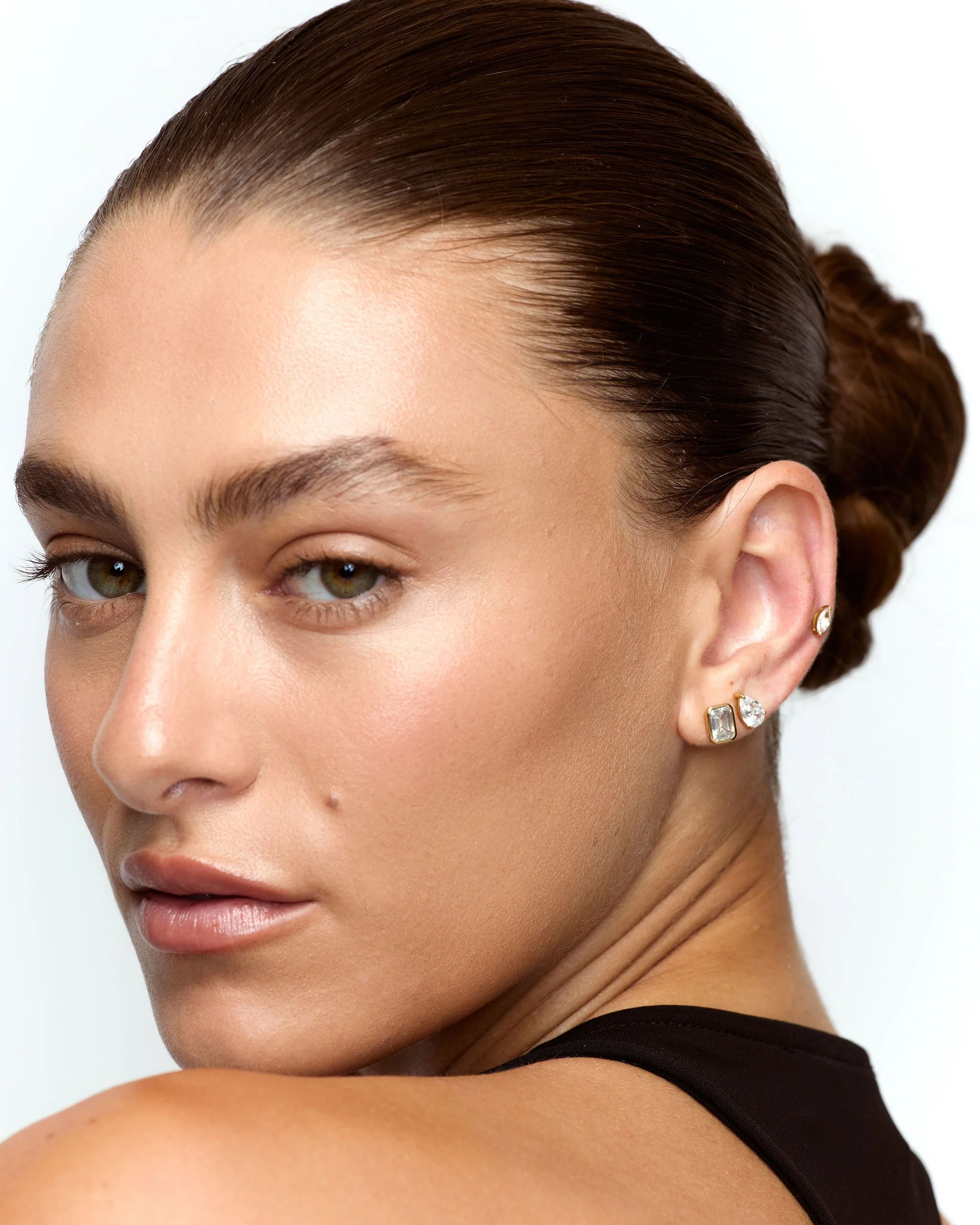 Marquise Claw Cartilage Earring - Image 5