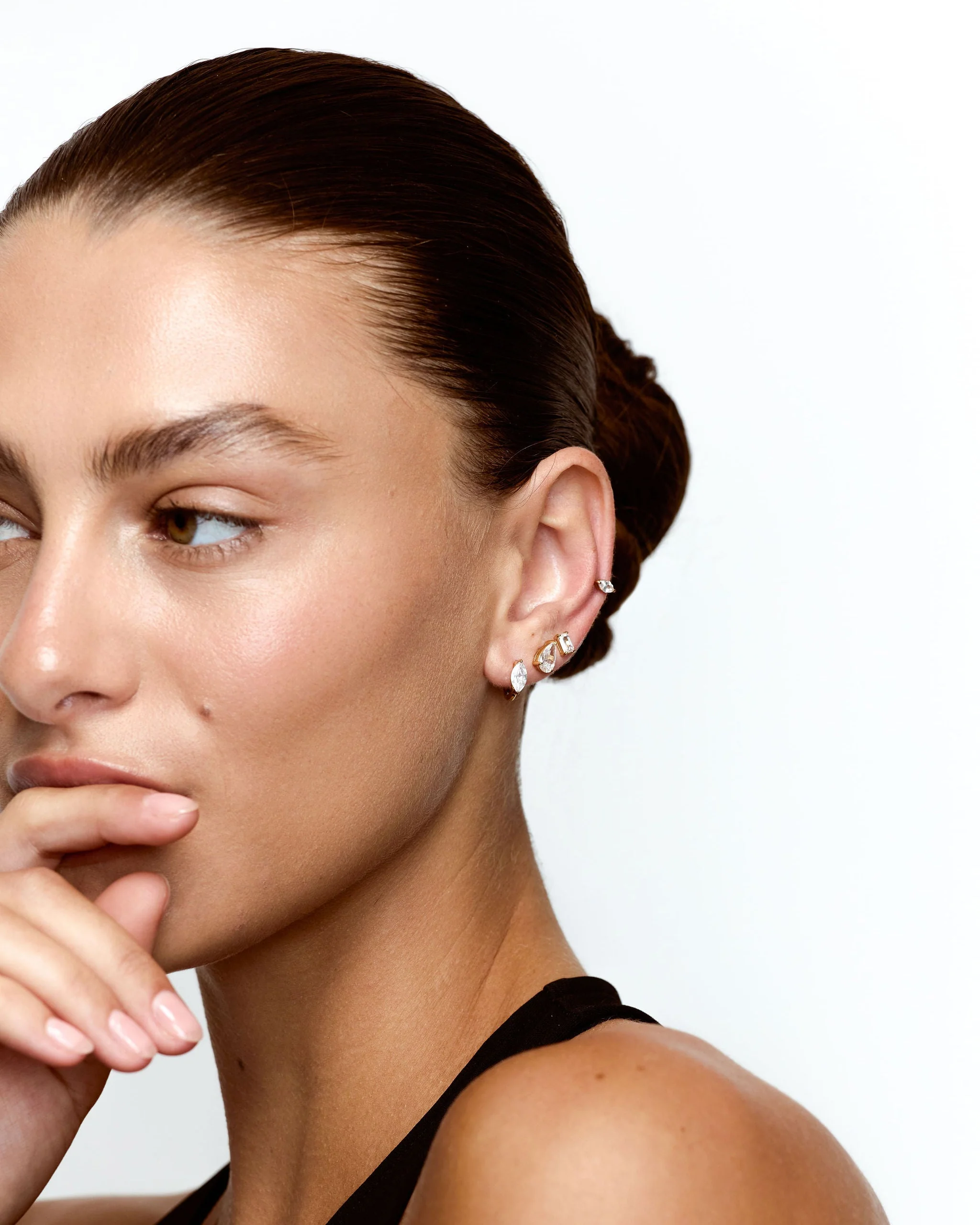 Pear Claw Stud Earring - Image 4