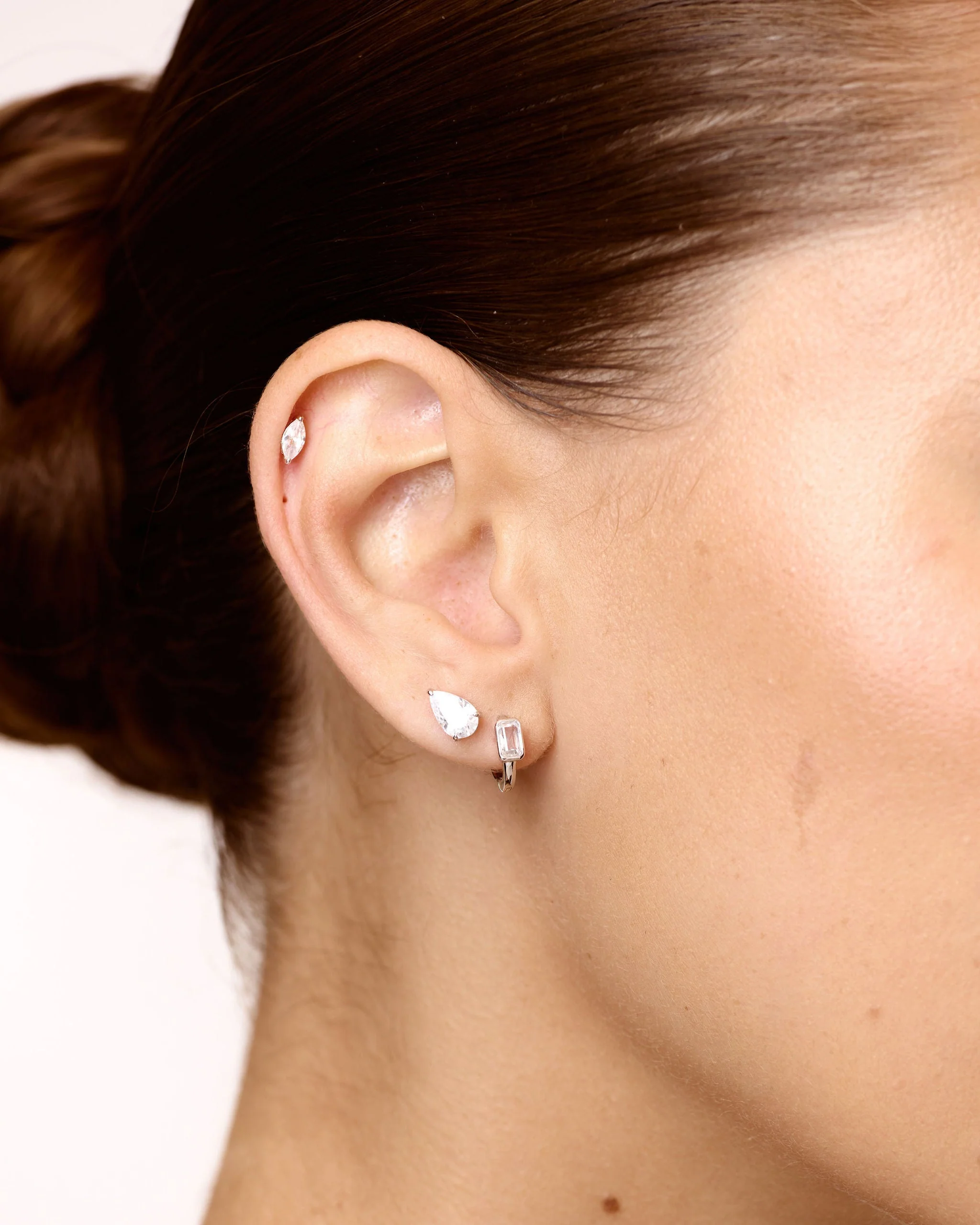 Sterling Silver Pear Claw Stud Earring - Image 6