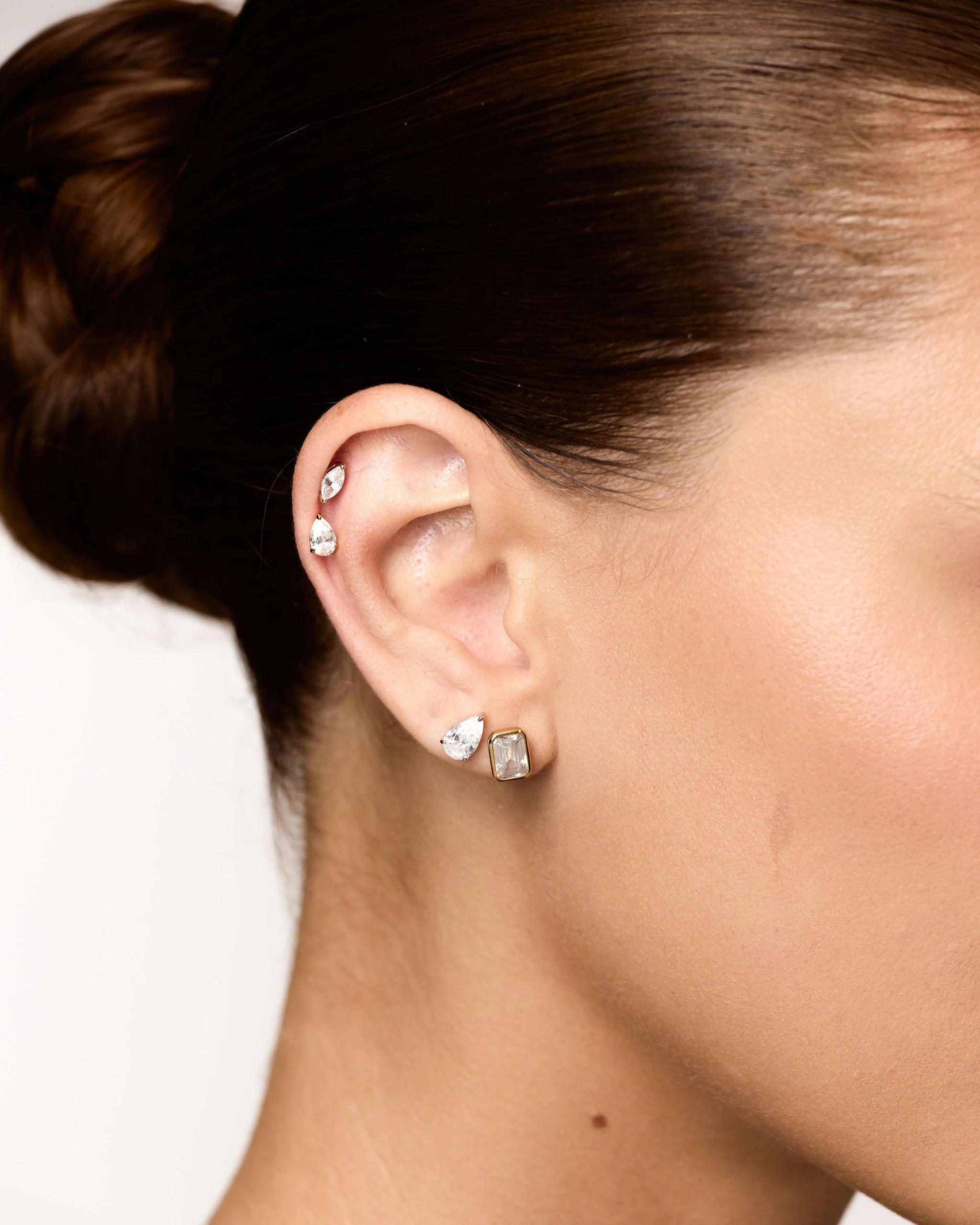 Sterling Silver Pear Claw Stud Earring - Image 7